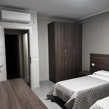 Bella Napoli Hotel Chiari