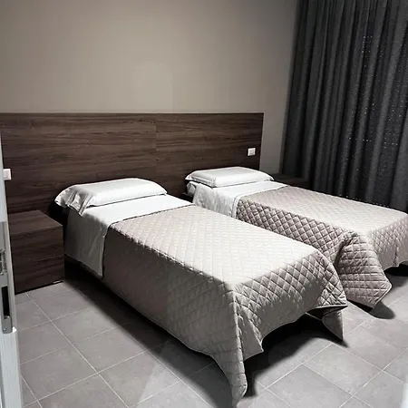 Hotel Bella Napoli *